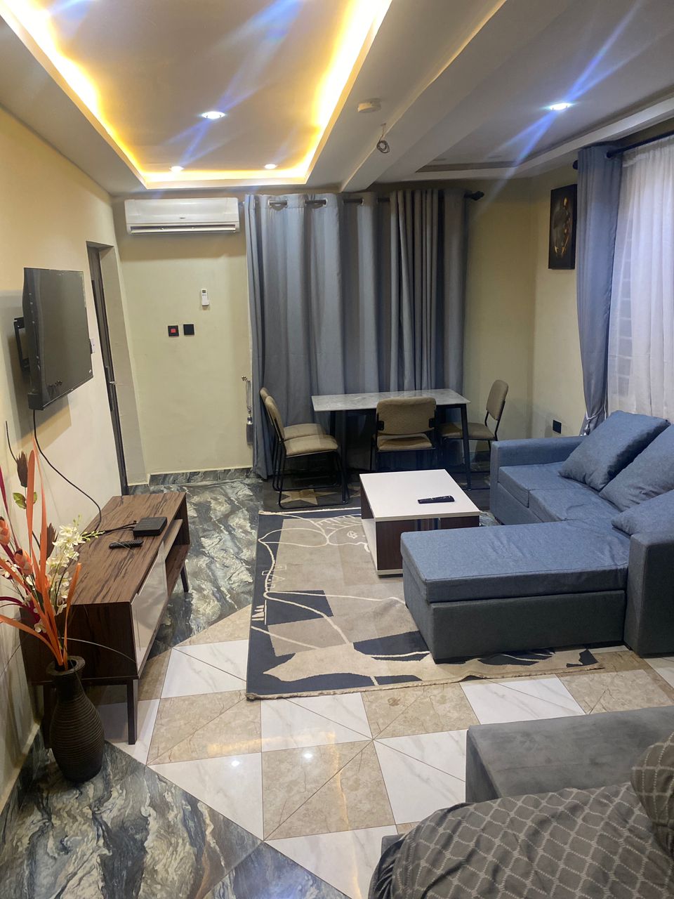 1-Bedroom Suite